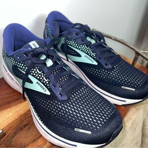 Brooks Ghost 24 Running Shoes Navy Mint Cushioned Neutral Sneakers Women’s 11W